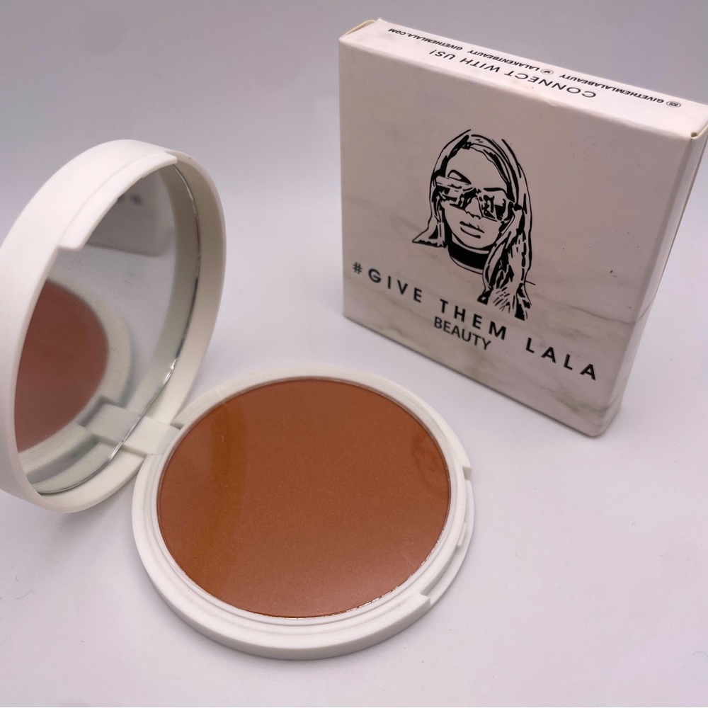 GIVE THEM LALA | “Ibiza” | Must-Have Bronzer (Brand New) ✨